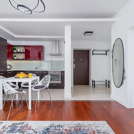 Apartment Łobzowska Cracow by Renters-3